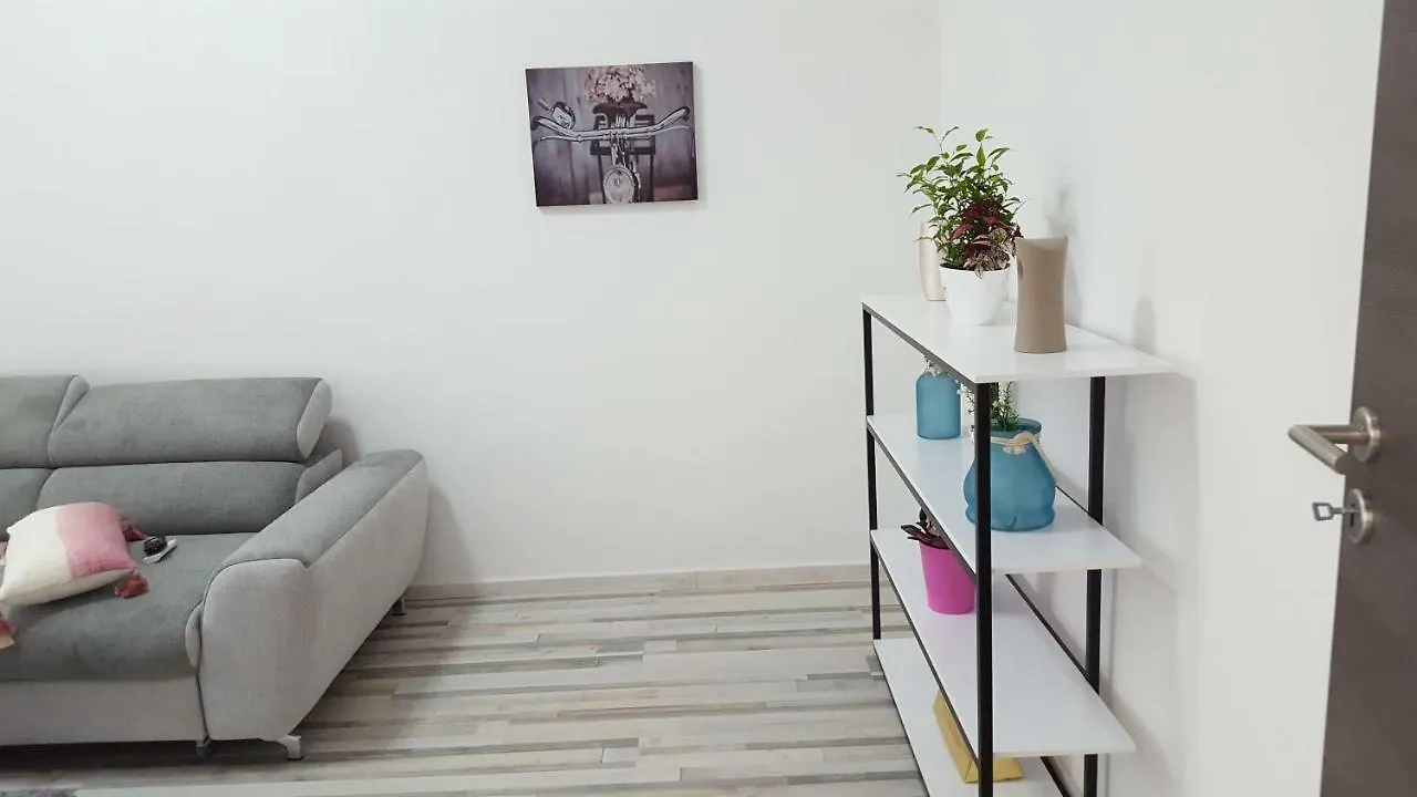 Apartment Imperia *** Pula