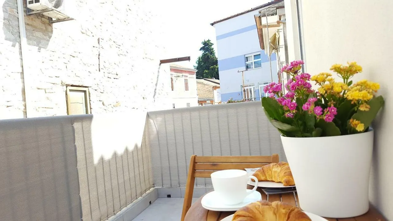 Apartment Imperia *** Pula 0*,